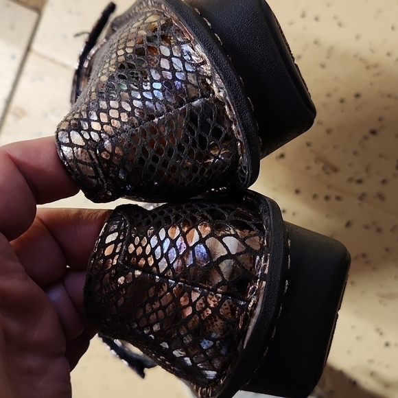 Alegria Feliz Mary Jane women's shows size 36 great condition snakeskin appearan - Picture 3 of 8